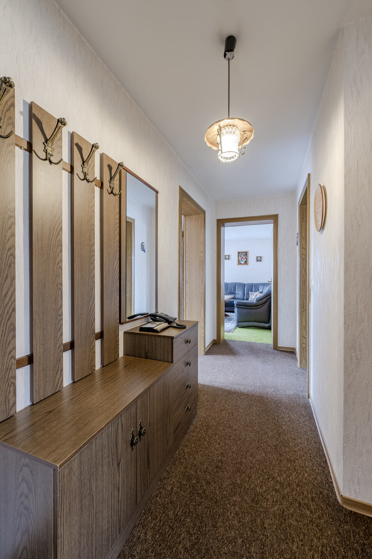 Immobilie in Bietigheim-Bissingen - Wohnung mit Charakter: Fernblick, Garten & solide Substanz - Bild 3