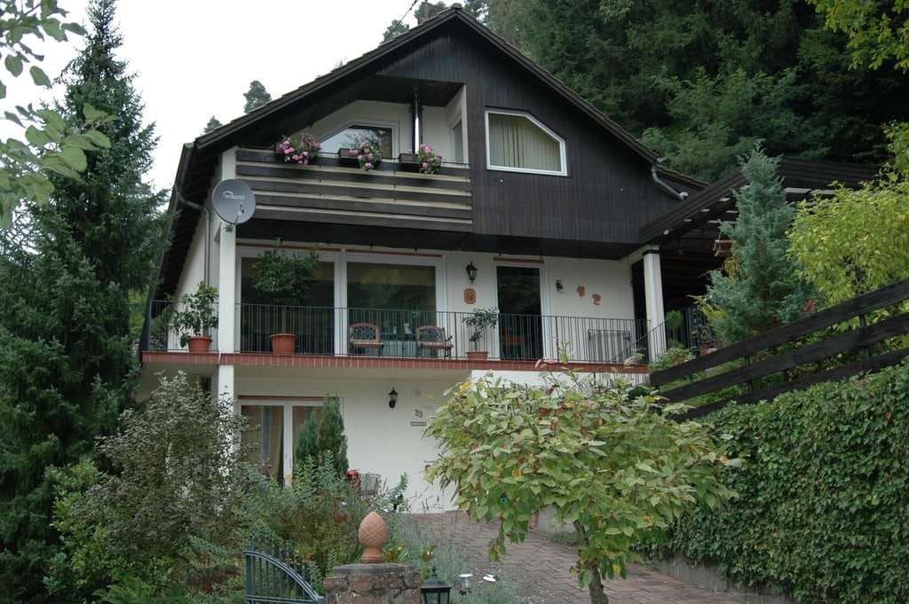 Immobilie in Neidenfels - TRAUMHAFTES FREISTEHENDES EINFAMILIENHAUS MIT POTENTIAL FÜR DIE GROSSE FAMILIE - Bild 0