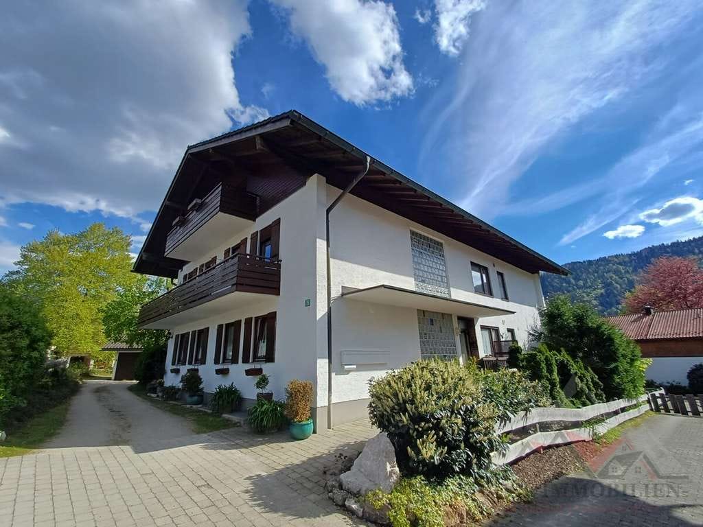 Immobilie in Unterwössen - Eigentumswohnung mit exklusivem Panoramablick in Unterwössen zu verkaufen - Bild 0