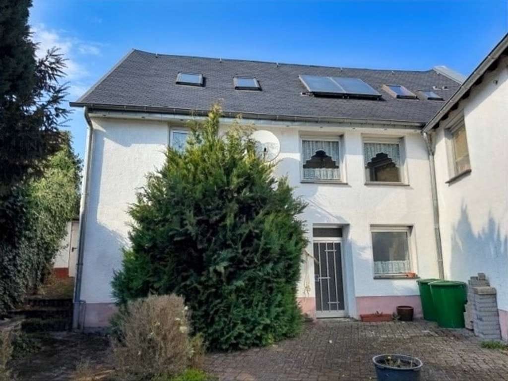 Immobilie in Polch - Charmantes Anwesen mit Entwicklungspotenzial im historischen Ortskern - Bild 2