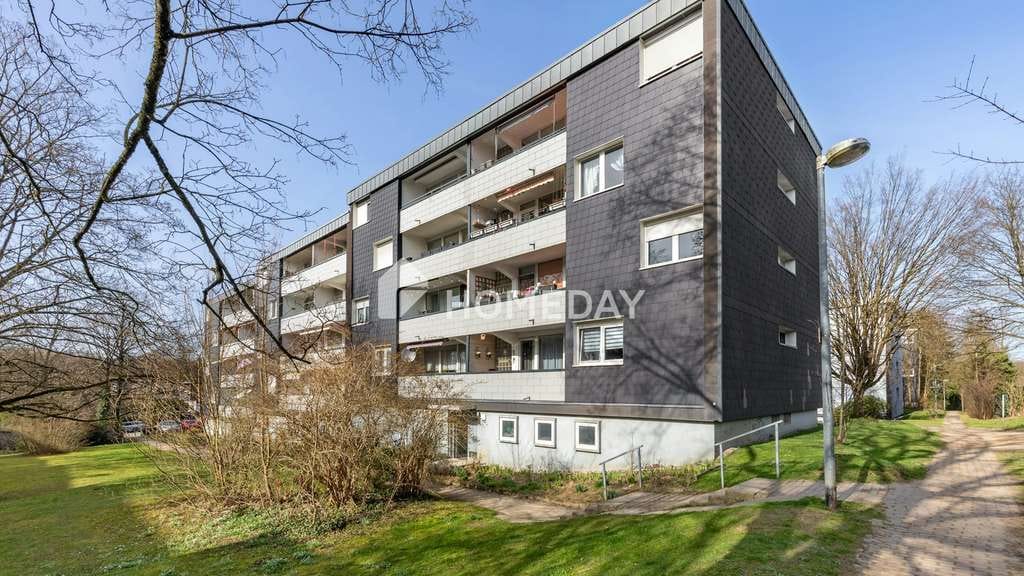 Immobilie in Ennepetal - Großzügige 3-Zimmer-Wohnung mit zwei Loggien und Tageslichtbad - Bild 0