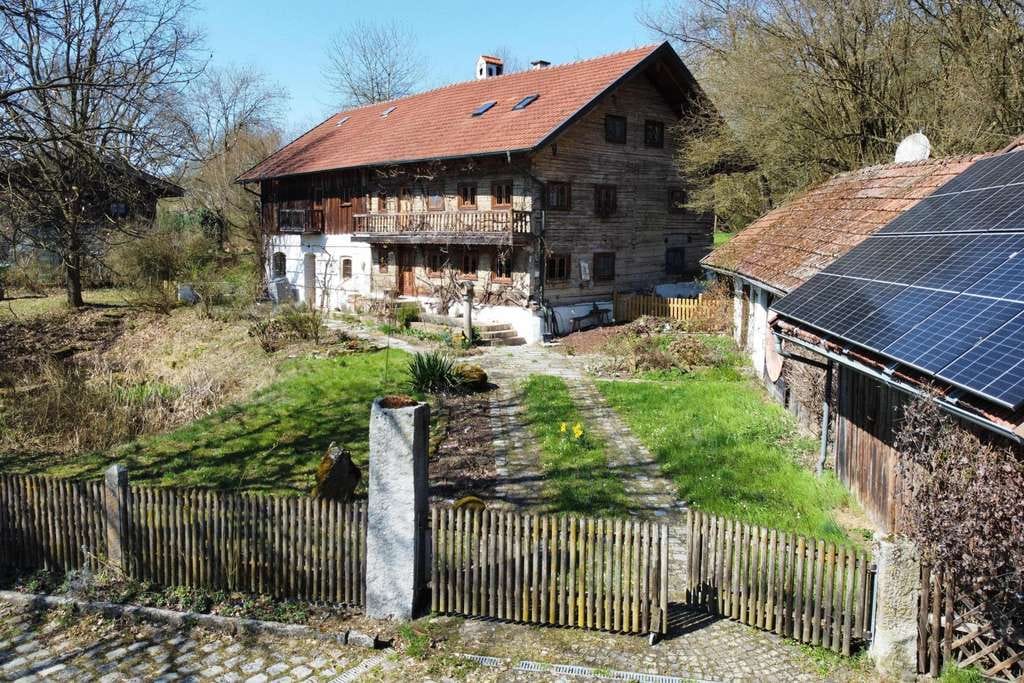 Immobilie in Moosthenning - Gepflegte Doppelhaushälfte in Pilsting - zentrumsnah - Bild 0