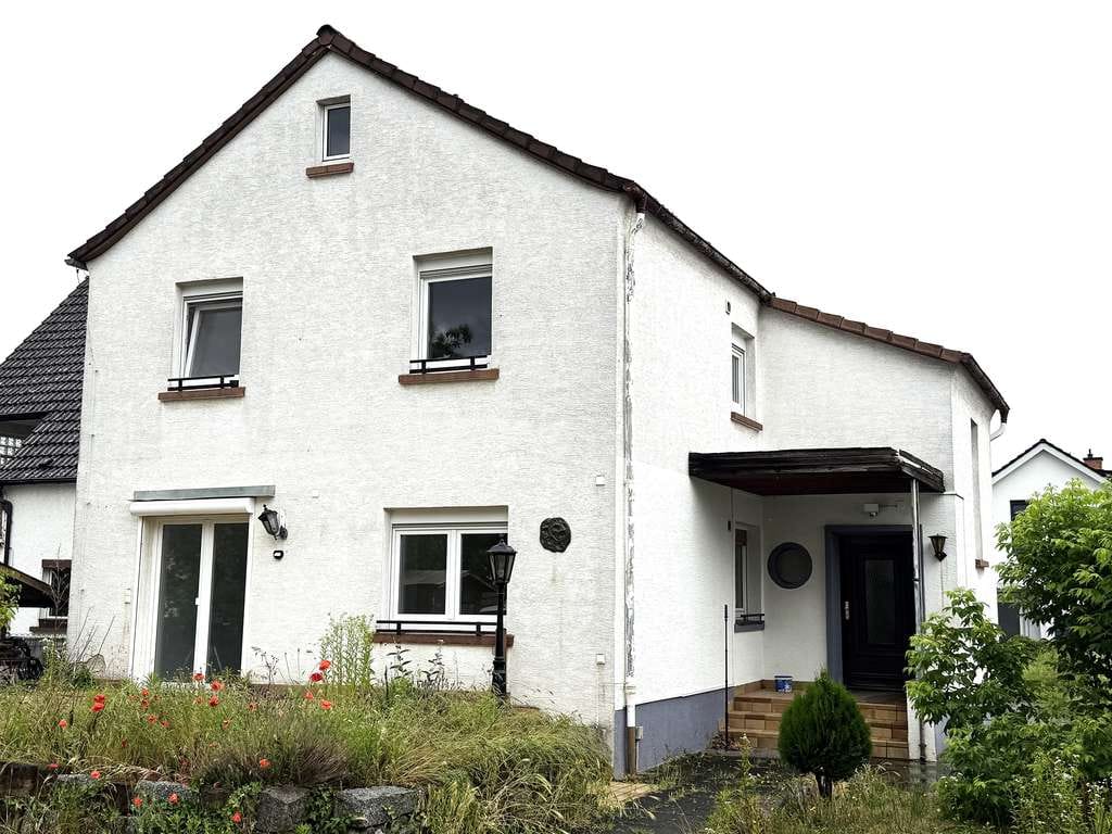 Immobilie in Griesheim - Baugrundstück in Top-Lage Nähe Ortskern, Vielfältige Bebauung möglich §34 BauGB,  Bestand mit 4 WE - Bild 0