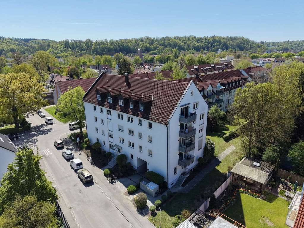 Immobilie in Landshut - *** Schöne 3-Zimmer-Wohnung mit Aufzug in absolut toller Lage von Schönbrunn *** - Bild 1