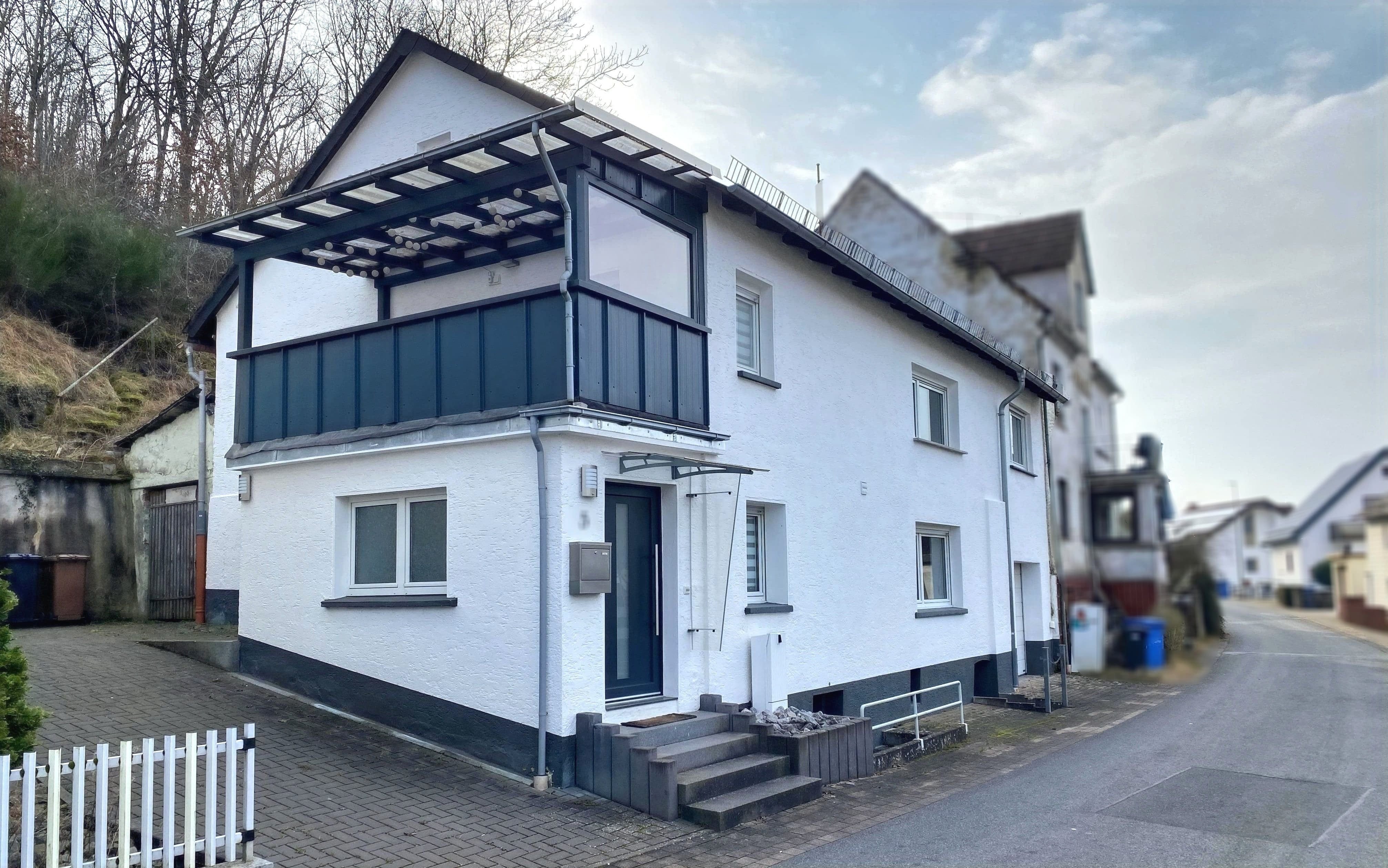 Immobilie in Mengerskirchen - Modernisiertes Einfamilienhaus in idyllischer Lage von Mengerskirchen ++ Dillhausen ++ - Bild 1
