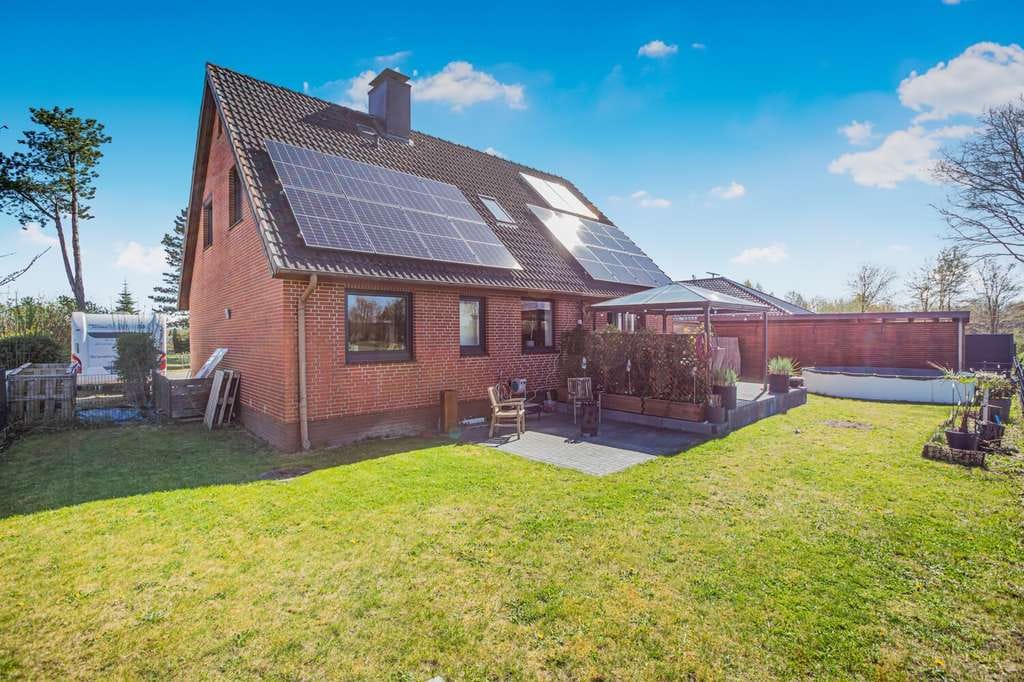 Immobilie in Latendorf - Feldnähe trifft modernen Wohnkomfort: Energieeffizientes Einfamilienhaus mit viel Platz - Bild 1