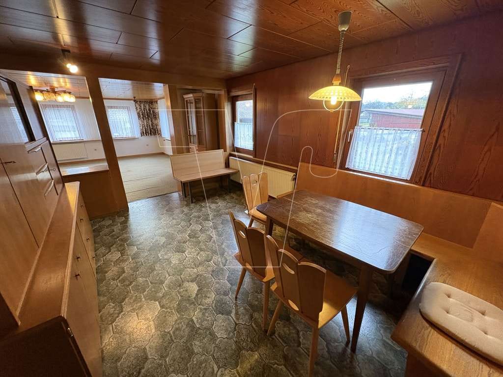 Immobilie in Sulzbach an der Murr - Vielseitig nutzbares Anwesen mit großem Wohnhaus, weitläufigem Grundstück und umfangreichen Nebengeb - Bild 3