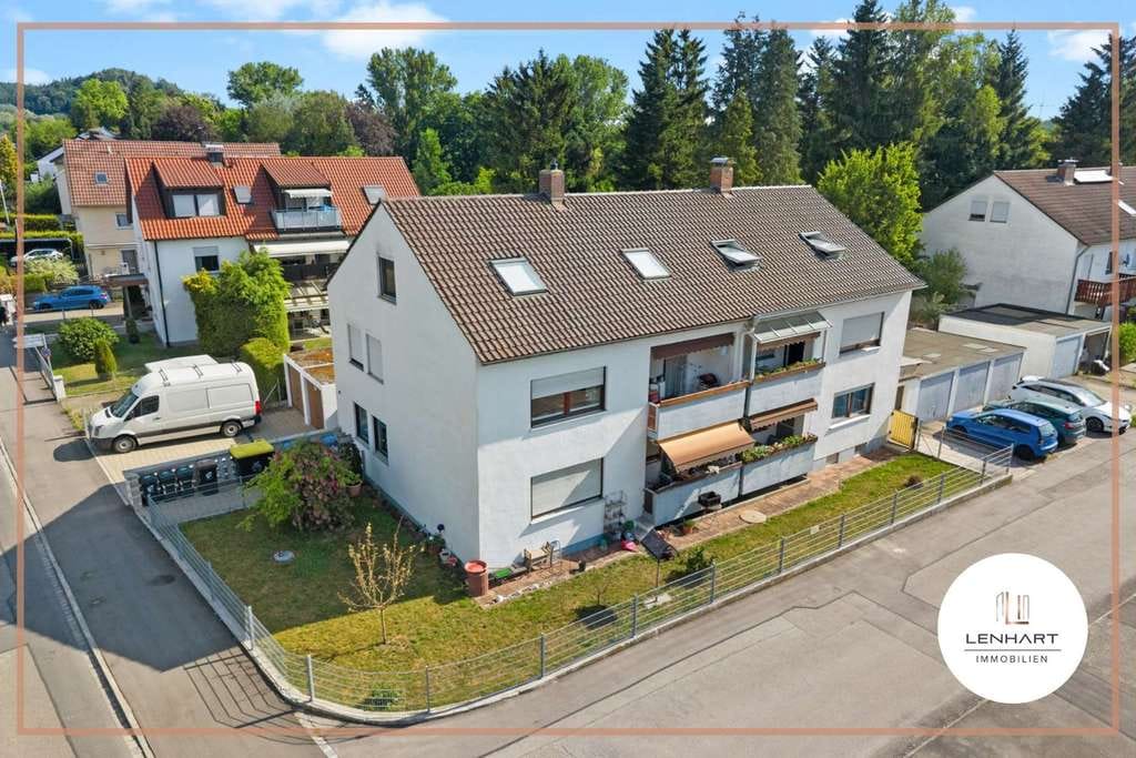 Immobilie in Neusäß - **Mehrfamilienhaus in Neusäß mit 6 Wohnungen*5 Garagen & 5 Außenstellplätze*Top Verkehrsanbindung** - Bild 0