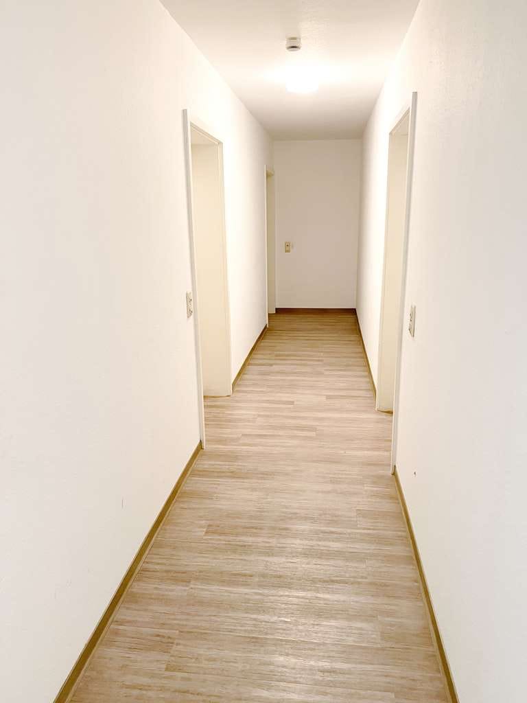 Immobilie in Leimen - Gemütliche, kleine renovierte 1-Zi-Whg. im EG mit Balkon u. Garage in Leimen für den Kapitalanleger - Bild 4