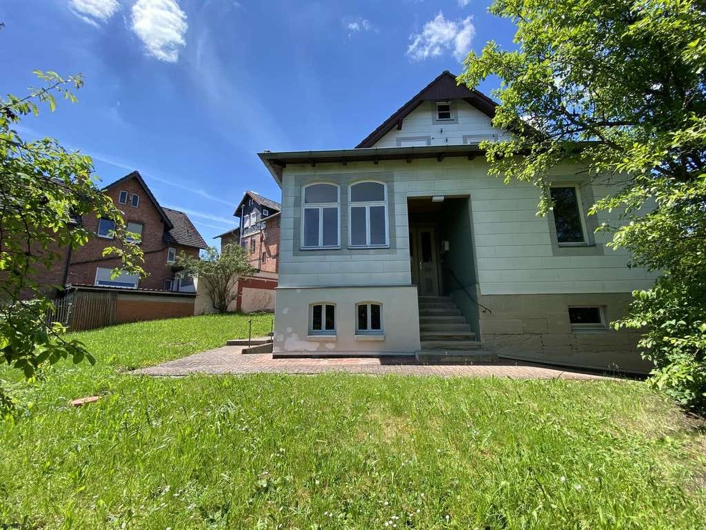Immobilie in Coburg - Stadtnahes Haus mit schönem Garten zur Eigennutzung oder Vermietung - Bild 1