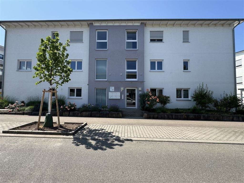 Immobilie in Rottenburg am Neckar - Investitionschance: Flexible Büroflächen mit Potenzial für 2-3 Wohnungen! - Bild 1