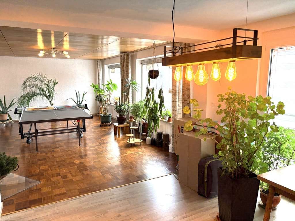 Immobilie in Marktleugast - Ein Haus – alle Freiheiten: Modernisiertes Wohndomizil für Familien oder Mehrgenerationen - Bild 3