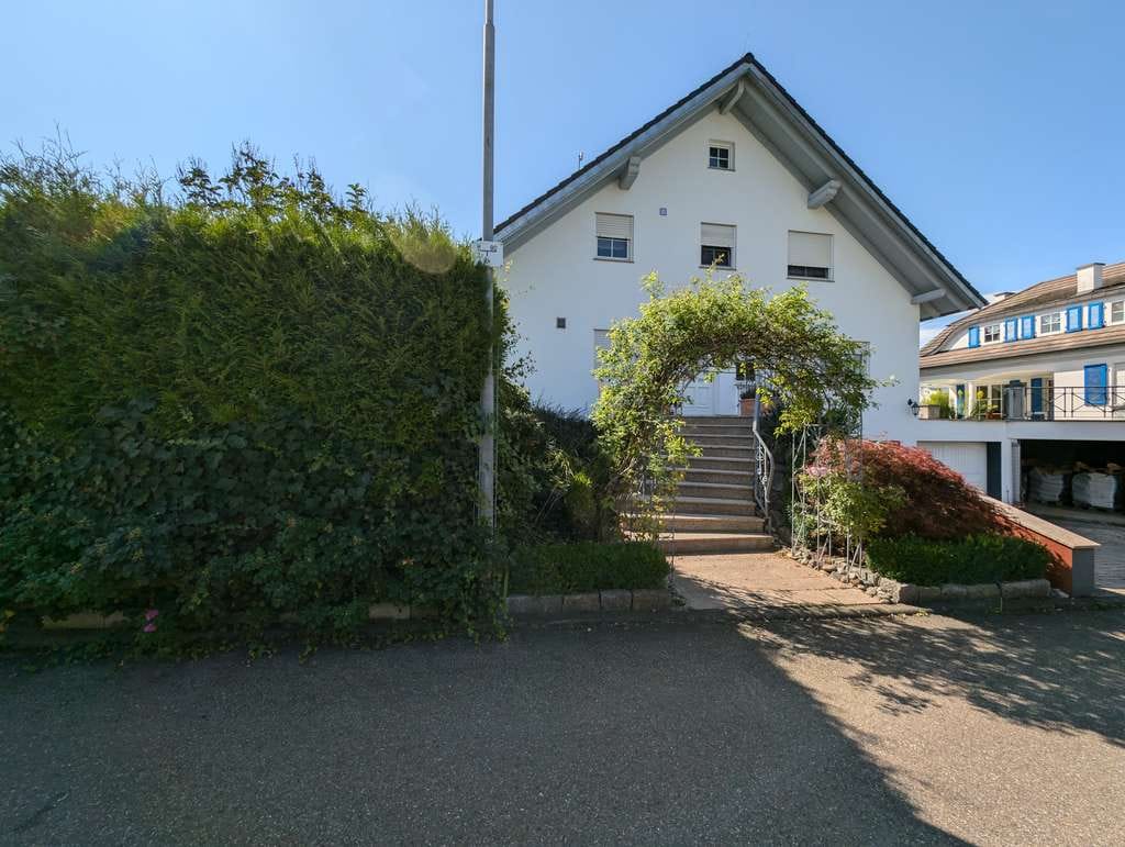 Immobilie in Oberstadion - Gepflegtes Zweifamilienhaus in Hundersingen/Oberstadion – Ihr Traum vom Eigenheim wird wahr! - Bild 2