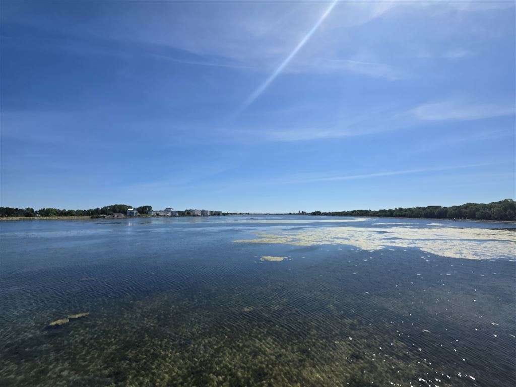 Immobilie in Heiligenhafen - Panorama-Blick über den Binnensee in Richtung Hafen und Innenstadt! - Bild 0