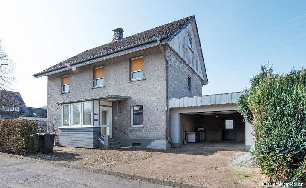 Immobilie in Enger - Zweifamilienhaus mit großzügigem Garten gen Süden in Westerenger - Bild 2