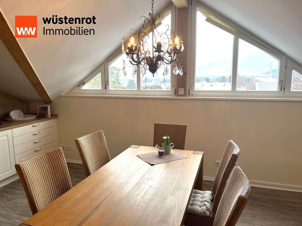 Immobilie in Grassau - Dachgeschosswohnung Ensamble - 159  m² -unverbaubarer  Ausblick im Ortskern von Grassau zu verkaufen - Bild 2
