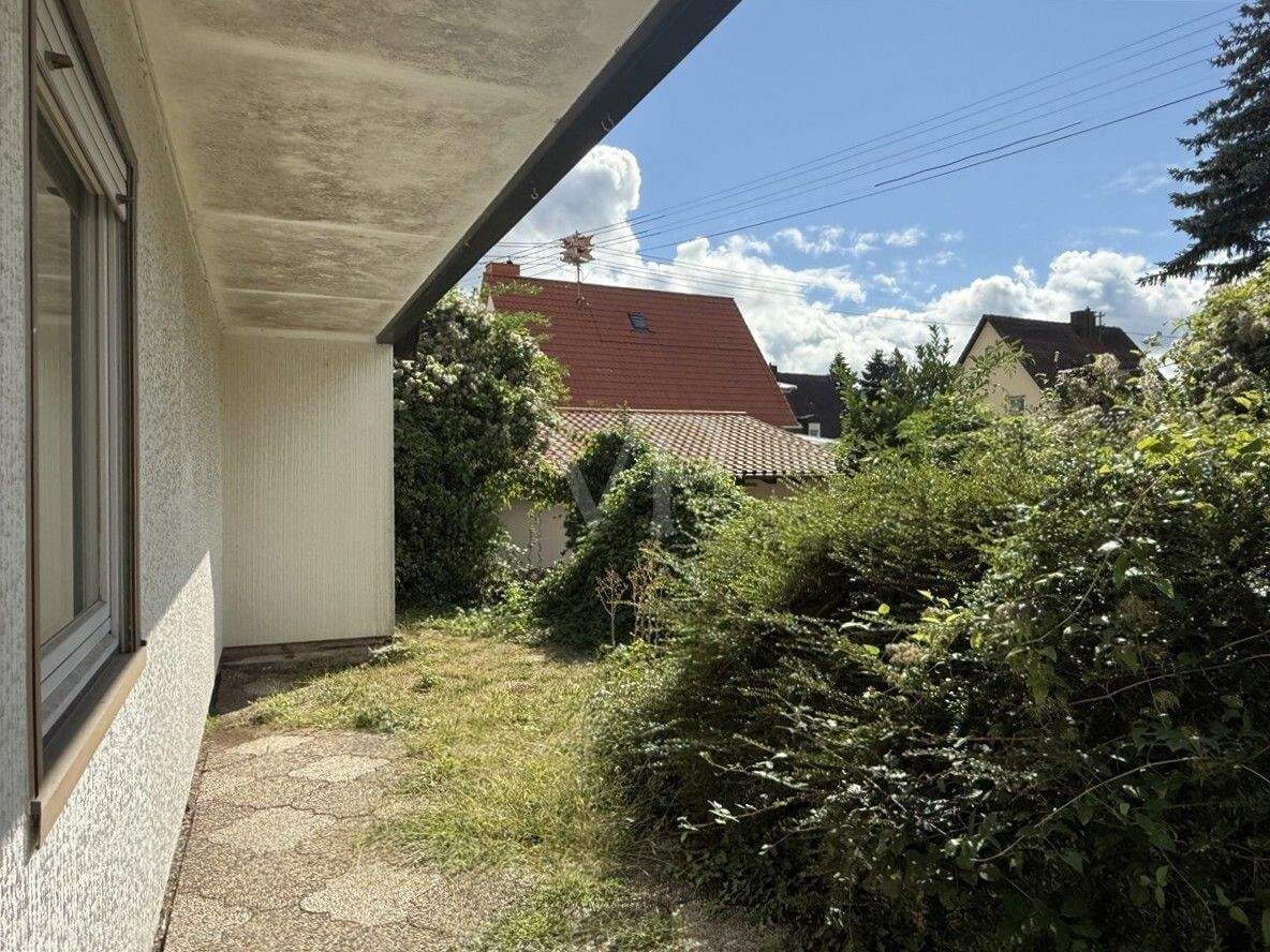 Immobilie in Siebeldingen - Gut geschnittenes Einfamilienhaus mit Garage in gewachsenem Wohngebiet - Bild 1