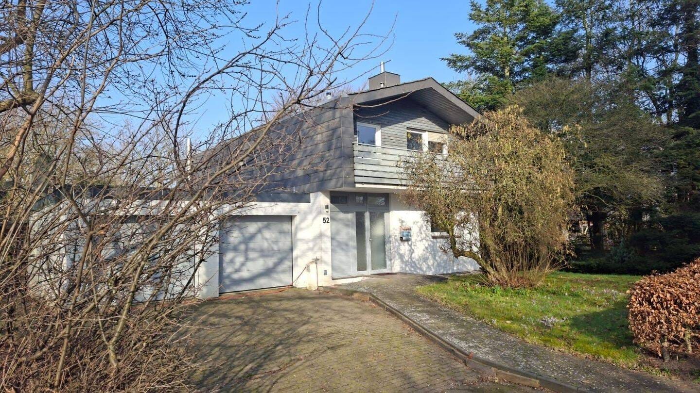 Immobilie in Wobbenbüll - Gepflegtes Einfamilienhaus mit außergewöhnlichem Garten - Bild 0