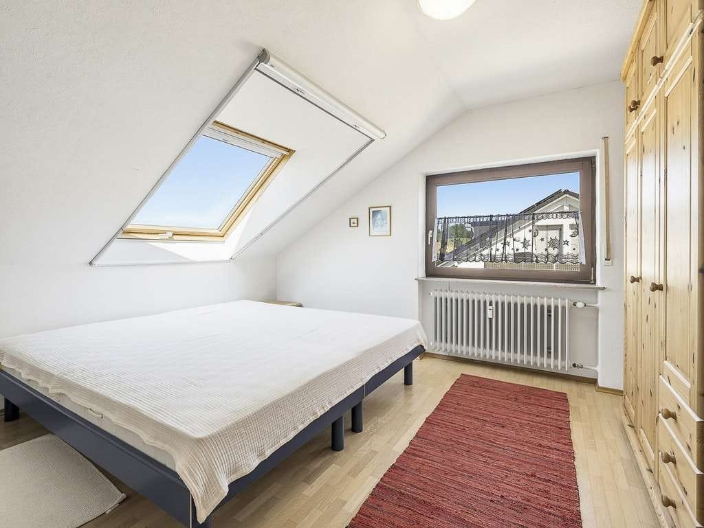 Immobilie in Meersburg - Weitblick vom Balkon! 3-Zimmer-Dachgeschosswohnung - Bild 3