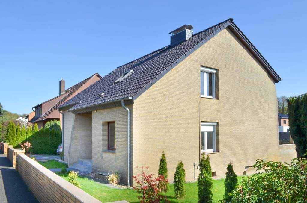 Immobilie in Osloß - Mehrfamilienhaus in Osloß – renoviert, charmant und mit Ausbaupotenzial - Bild 0