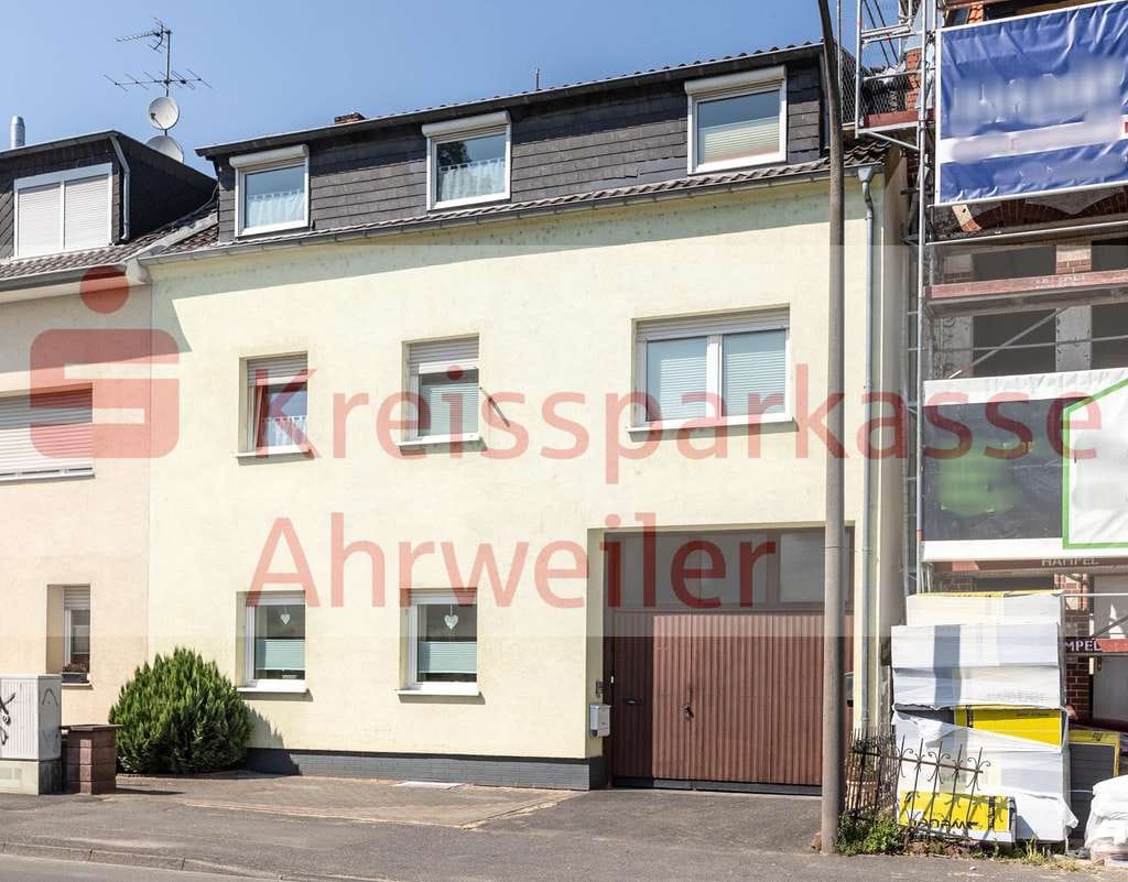 Immobilie in Bad Neuenahr-Ahrweiler - Zwei-/Dreifamilienhaus mit großer Halle und vielseitig nutzbarer Grundstücksfläche! - Bild 0