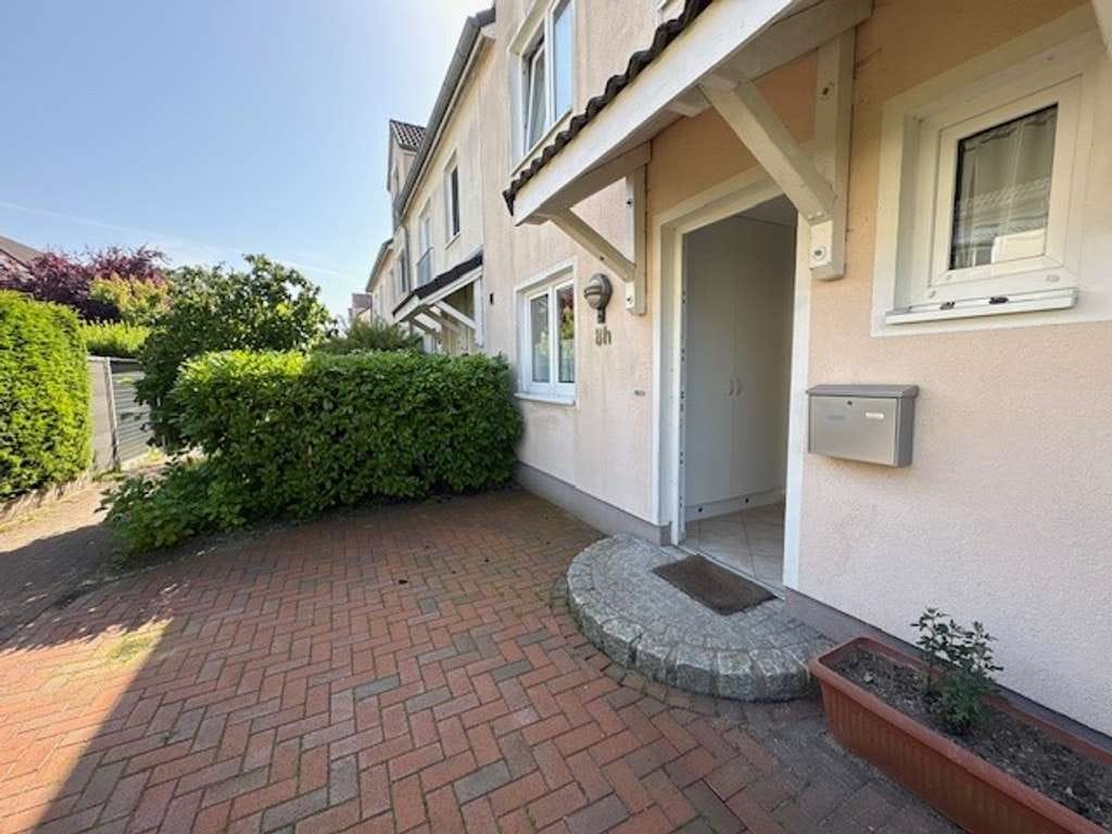 Immobilie in Borstel-Hohenraden - Reihenmittelhaus mit 2 Stellplätzen in Borstel Hohenraden, beliebte Pendlerlage, Otto Stöben Immobil - Bild 4