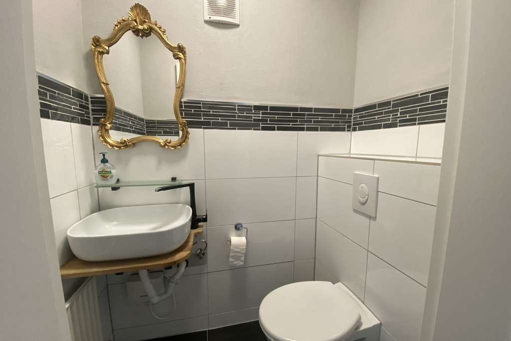 Immobilie in Dillenburg - Schicke renovierte Wohnung mit schöner Aussicht - Bild 2