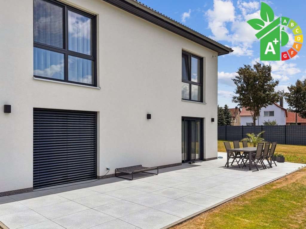 Immobilie in Bülstringen - Exklusive Stadtvilla in Bülstringen – Neubau mit gehobener Ausstattung auf großem Grundstück - Bild 0