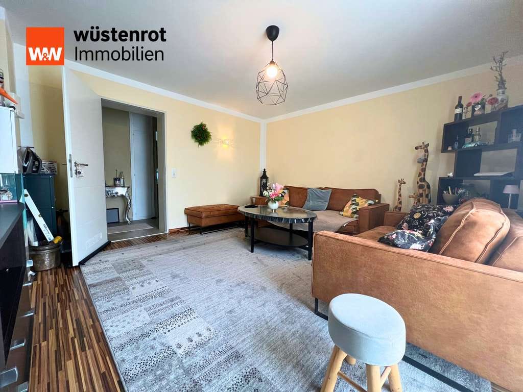 Immobilie in Gau-Algesheim - Helle 2-Zimmer-Wohnung mit Balkon und moderner Einbauküche in zentraler Lage von Gau-Algesheim... - Bild 2