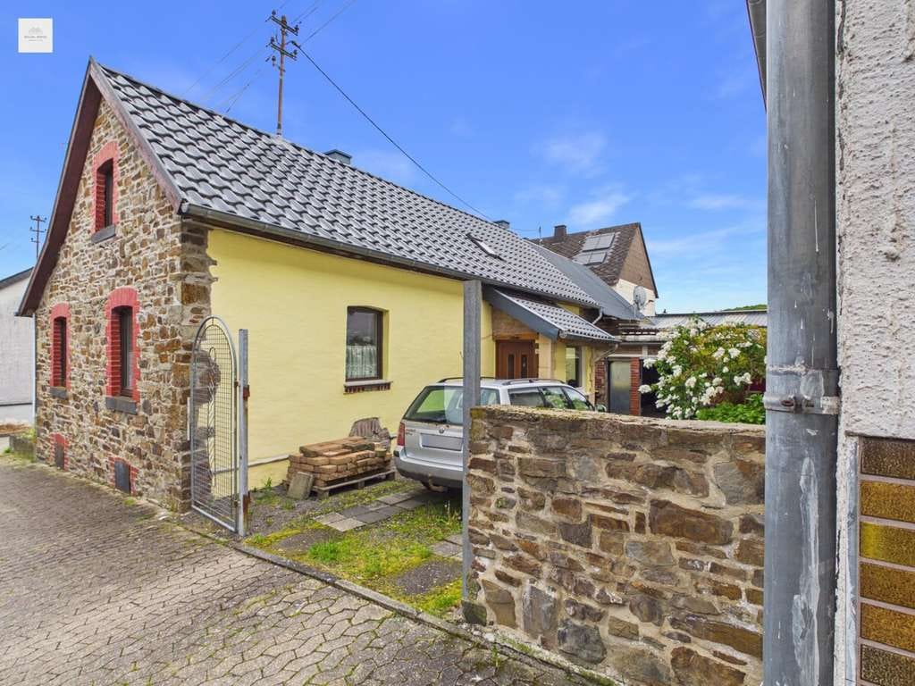 Immobilie in Münk - Ihr Rückzugsort in der Eifel – Charmantes kleines Wohnhaus. - Bild 1