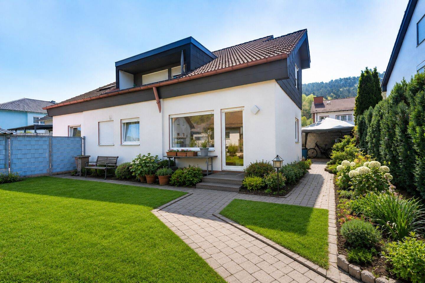 Immobilie in Dahn - Großzügige helle 4-ZKB-EG-Wohnung mit Garten, Terrasse & Garage in Dahn - Bild 4