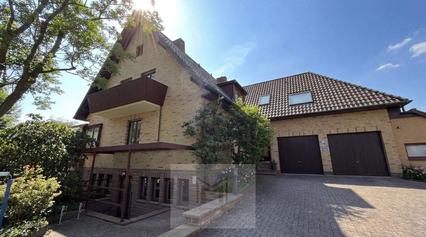 Immobilie in Helpsen - Melanie Kreimeyer präsentiert:  Nicht gebaut, sondern geliebt: Ein außergewöhnliches Zuhause in Helpsen - Bild 1