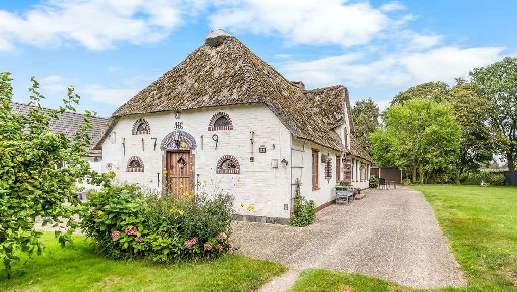 Immobilie in Klixbüll - Coutagefrei - Direkt vom Eigentümer!!! Wohnen mit Geschichte, Reetdachhaus in Klixbüll, Nähe Sylt! - Bild 1