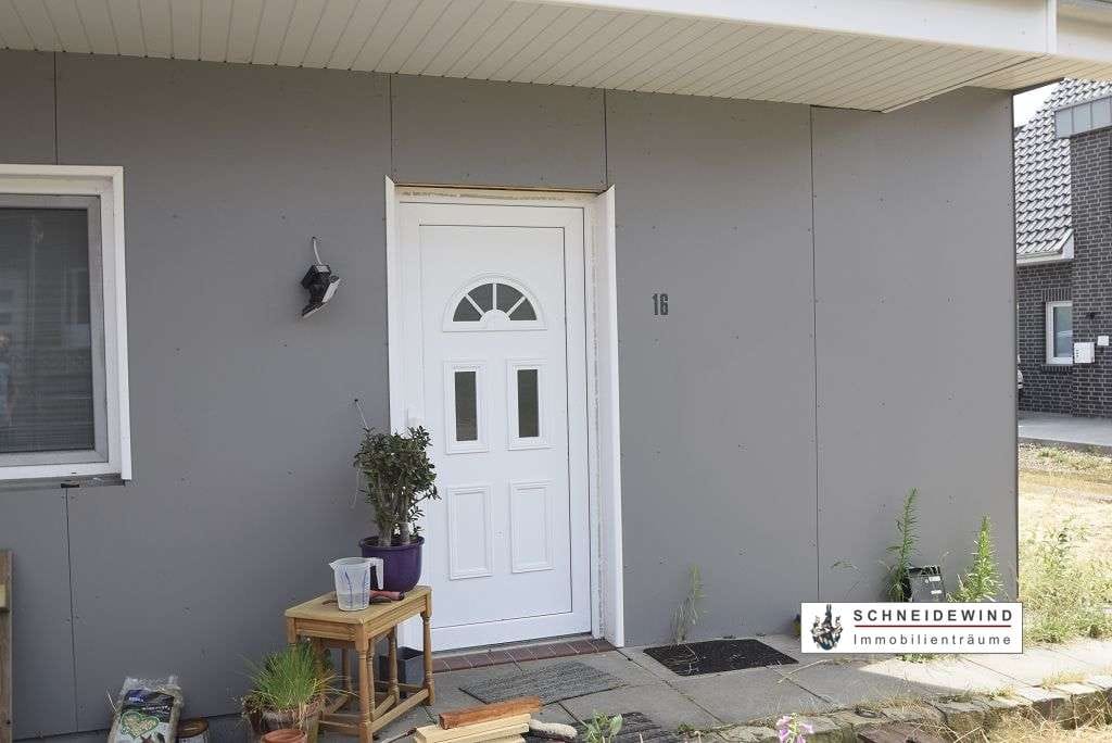 Immobilie in Stuhr - Neubau aus 2020
mit Einliegerwohnung für 1 Person
am Altbestand
Garage, Garten, Einbauküche u.v.m - Bild 4