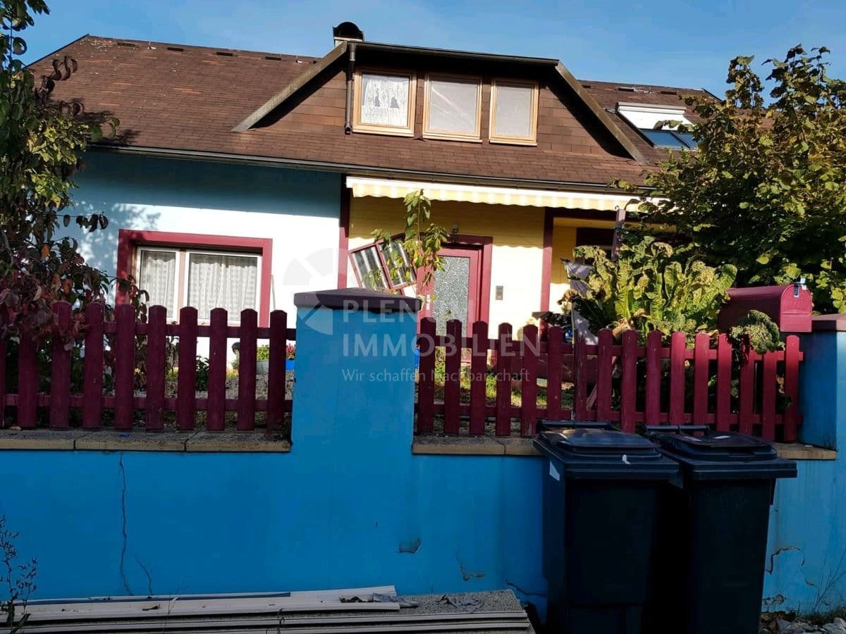Immobilie in Wüstenrot - Heimwerker aufgepasst! Einfamilienhaus mit Ausbaupotenzial in Wüstenrot - Neuhütten - Bild 0