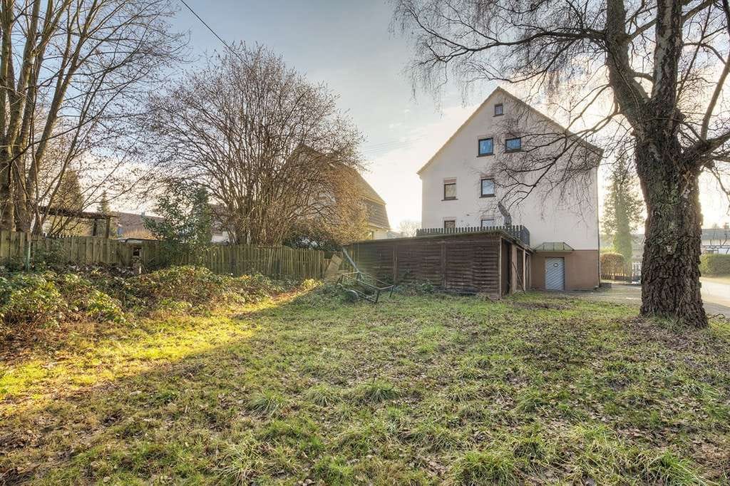 Immobilie in Windeck - Großzügiges Zweifamilienhaus inmitten von Dattenfeld  - Bild 3