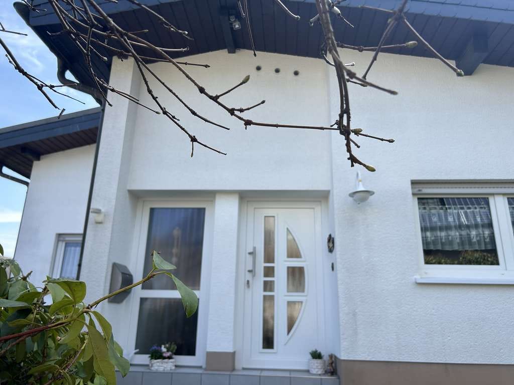 Immobilie in Wilnsdorf - Geräumiges Familienhaus mit Garten in Wilgersdorf - Bild 2