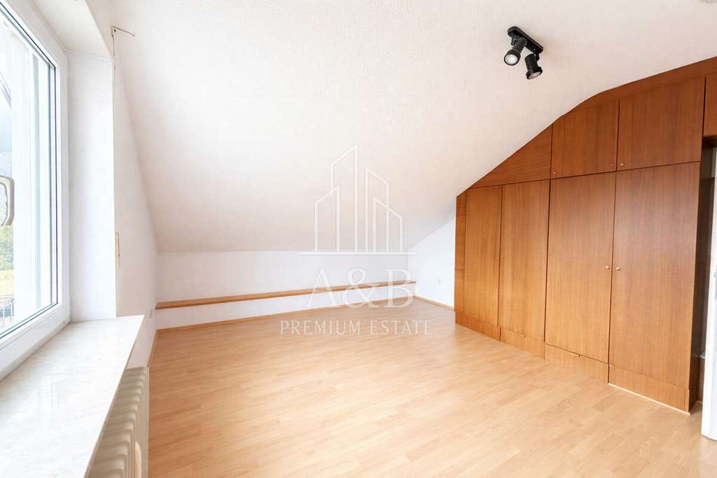 Immobilie in Neckarsteinach - ** DG-Wohnung mit Blick zur Burg - Eigenheim oder Kapitalanlage mit 5 % Rendite ** - Bild 2