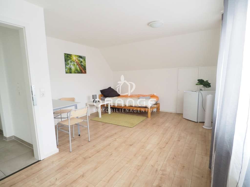 Immobilie in Laichingen - * Attraktive Kapitalanlage in Laichingen-Suppingen: Modernisiertes Wohnhaus mit hoher Flexibilität * - Bild 1