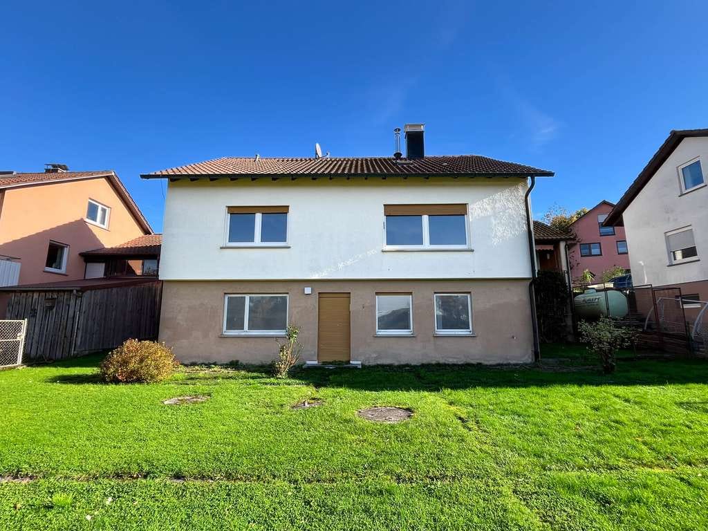 Immobilie in Schöntal - Einfamilienhaus mit Garten & Garage - Bild 0