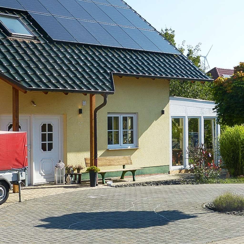 Immobilie in Stadtallendorf - Modernes Einfamilienhaus mit Garage - nur Zwangsversteigerung - keine Käuferprovision - Bild 0