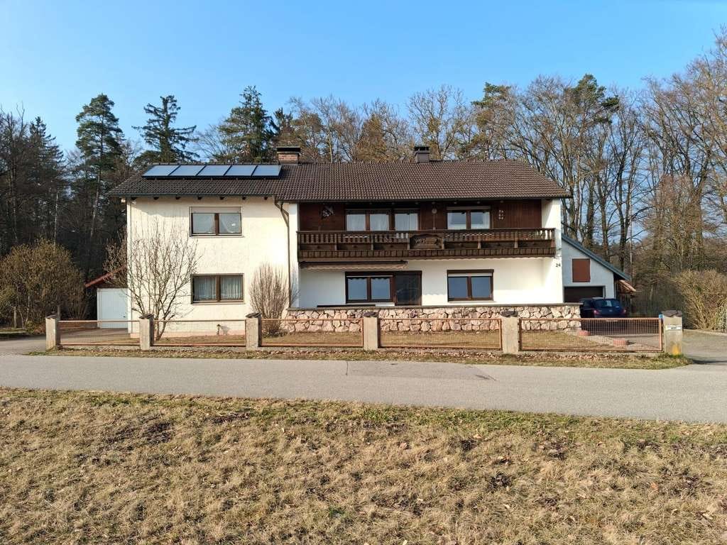 Immobilie in Emmerting - Großzügiges Haus im Grünen – vielseitig nutzbar, kurzfristig verfügbar | 659.000 € - Bild 0
