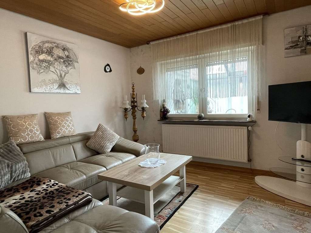 Immobilie in Gau-Odernheim - ImmobilienPunkt*** Freistehendes EFH mit Werkstatt und Garten in ruhiger Wohnlage - Bild 3