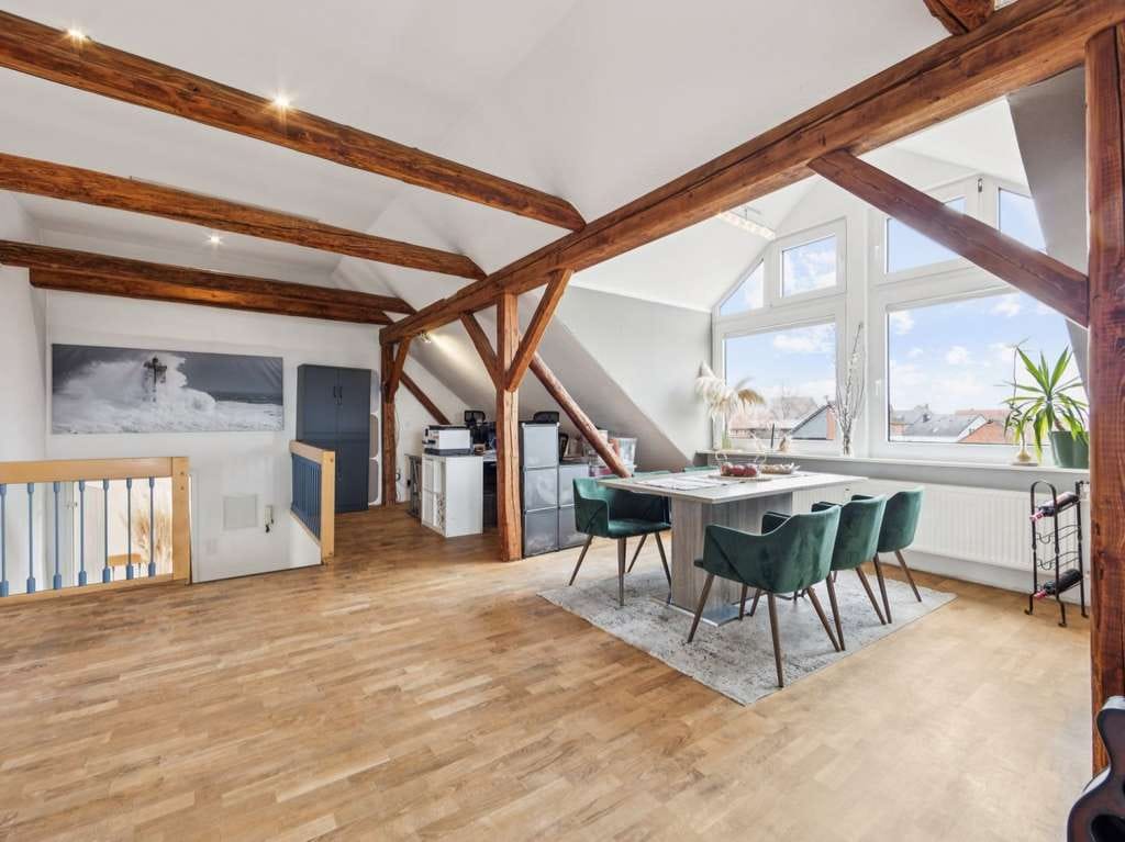 Immobilie in Schellerten - Exklusives Loft-Wohnen mit Garten, Terrasse und Garage in Schellerten – stilvoll kernsaniert - Bild 4