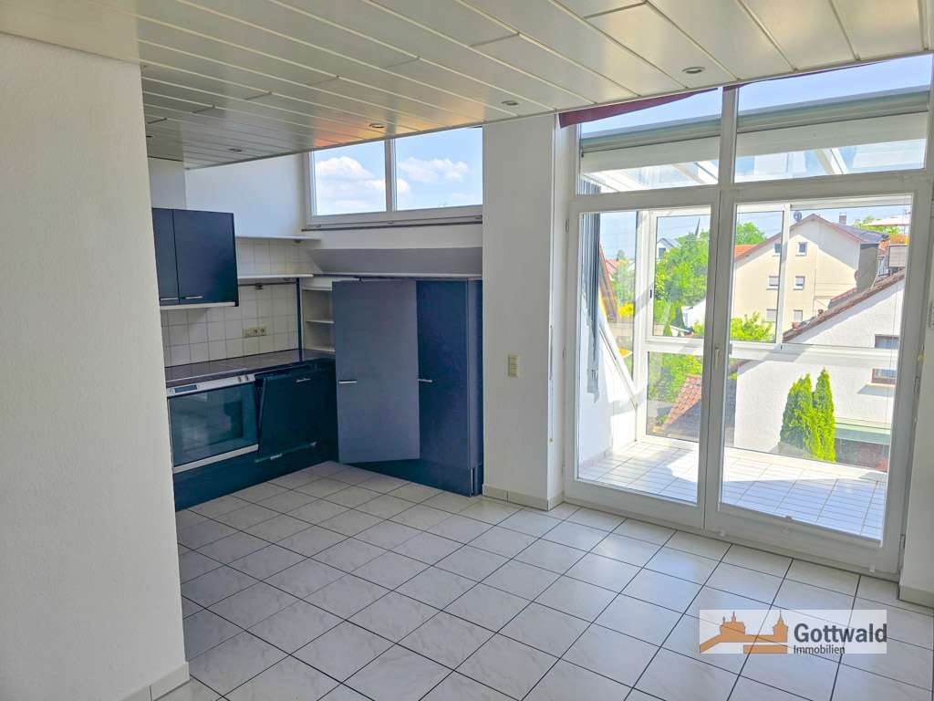 Immobilie in Baltmannsweiler - Seltene Gelegenheit Dachgarten-Maisonette-Whg. mit Terrasse als grünes Wohnzimmer in Baltmannsweiler - Bild 2
