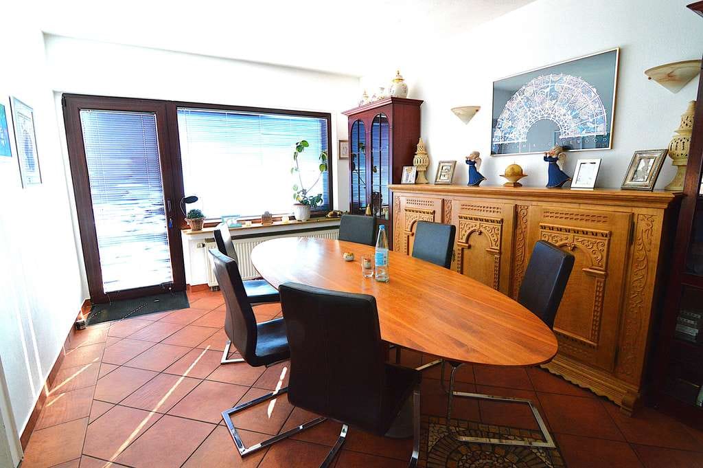 Immobilie in Rees - Modernisiertes Einfamilienhaus mit Einliegerwohnung in Rees-Millingen - Bild 1