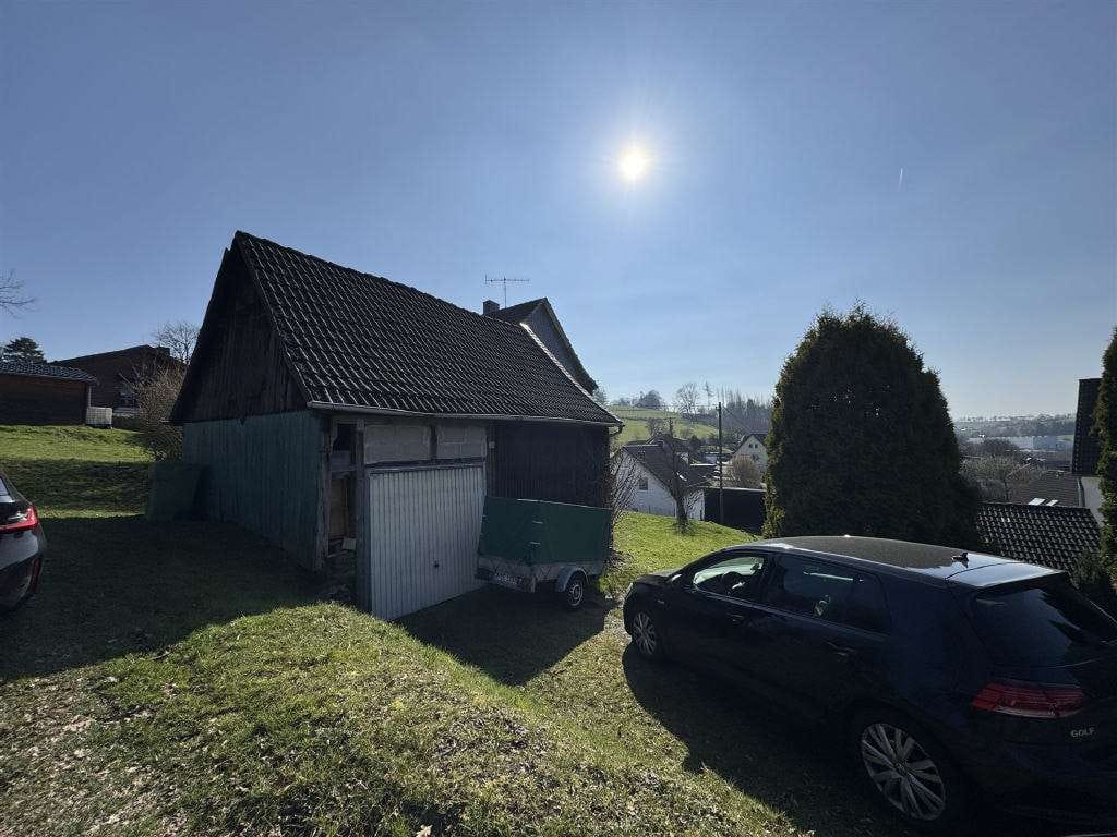 Immobilie in Wiehl - Historisches Einfamilienhaus mit Modernisierungsbedarf und großem Grundstück in Wiehl-Linden - Bild 2