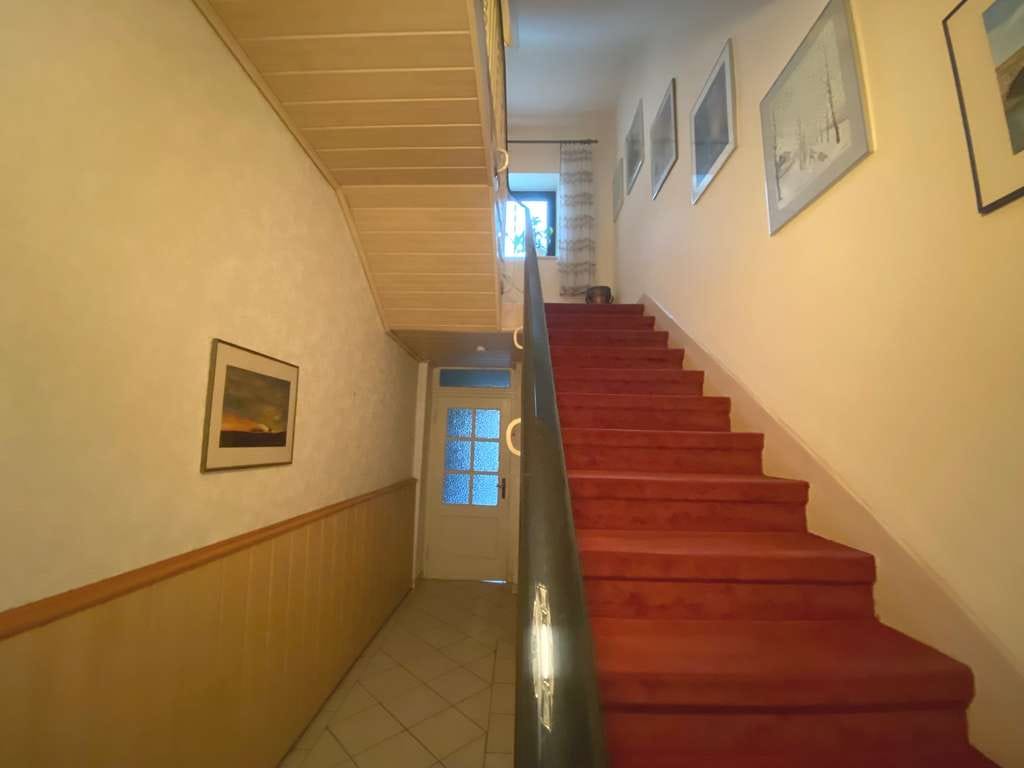 Immobilie in Rehlingen-Siersburg - Rendite oder Eigennutzung - Flexibles Mehrfamilienhaus in guter Ortslage - Bild 2
