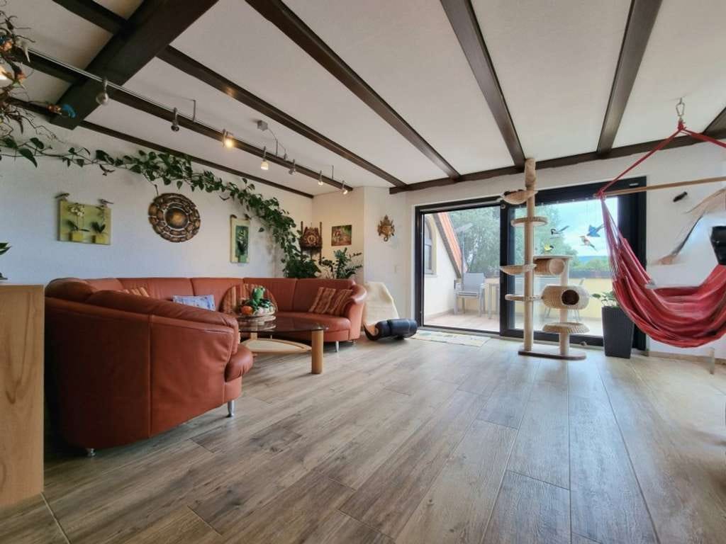 Immobilie in Litzendorf - Liebevoll modernisiertes Wohnhaus 
mit großzügiger Architektur und Panoramablick  - Bild 4