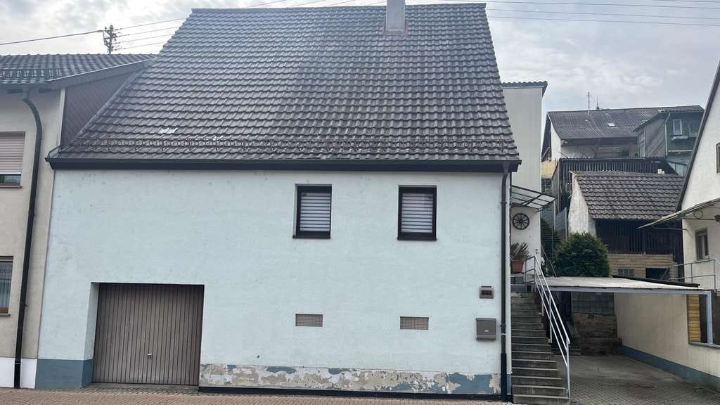 Immobilie in Östringen - Einfamilienhaus mit Garten in Östringen / Odenheim - Bild 1